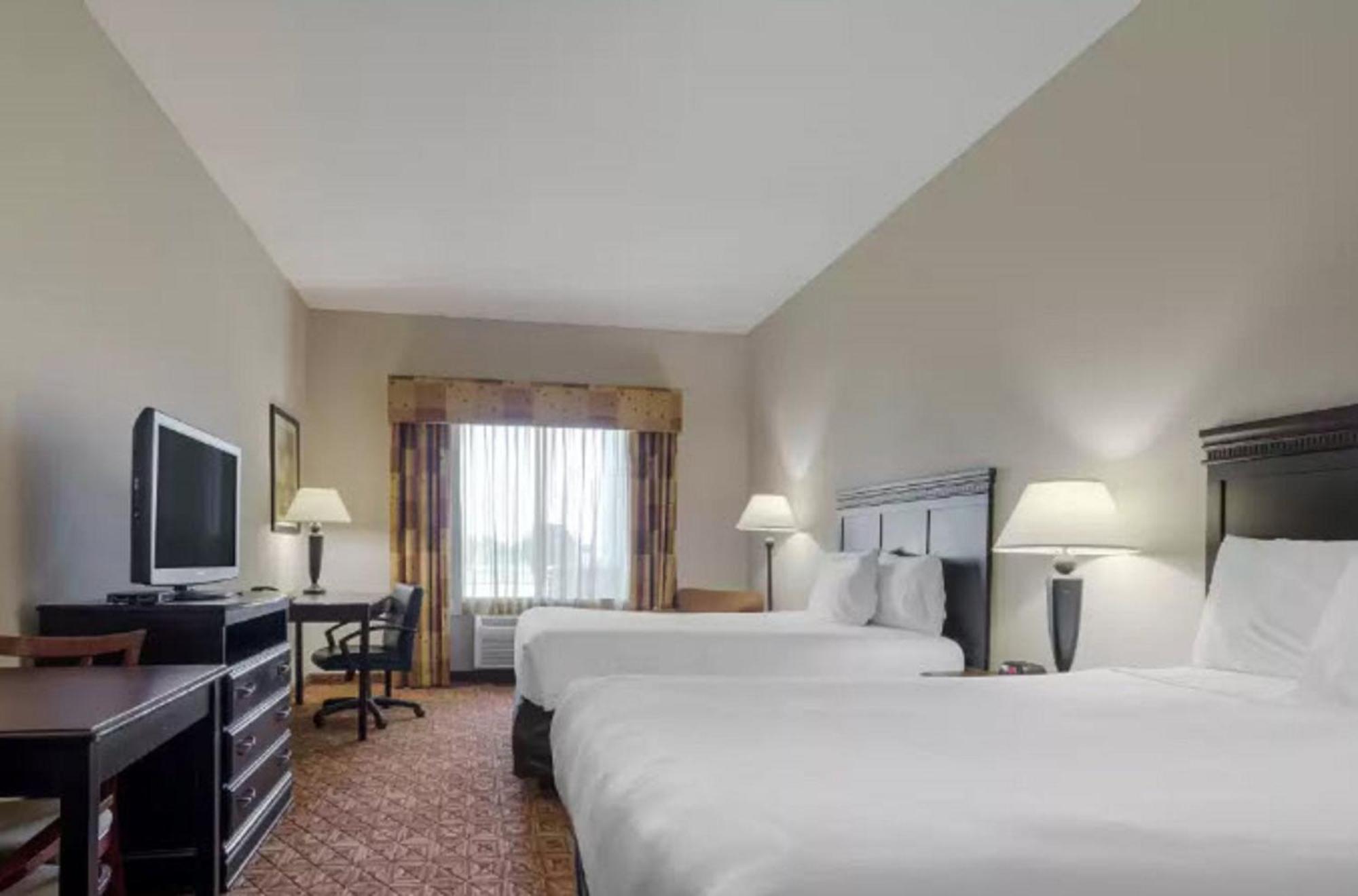 Lake Texoma Inn And Suites デニソン エクステリア 写真